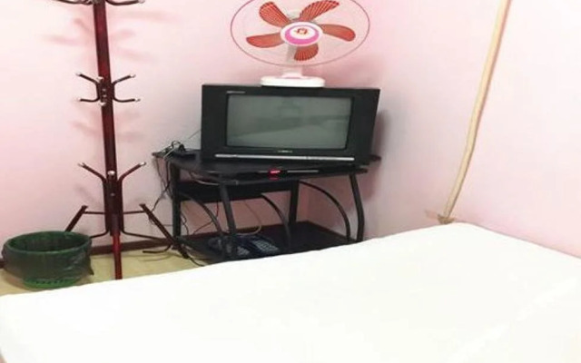 Qingdao Runzhisheng Hotel