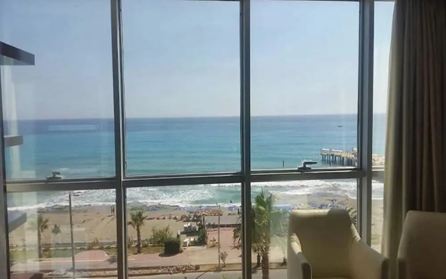 Bayar Garden Beach Hotel