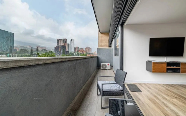 Go Living Suites - 703
