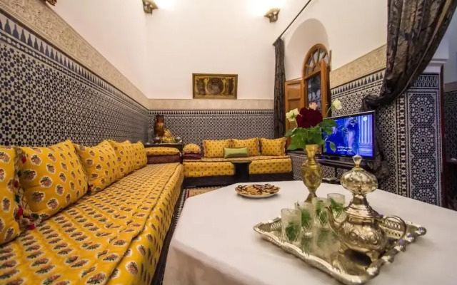 Room in B&B - Riad Authentic Palace & Spa - Mabrouka
