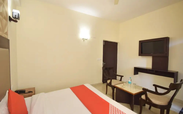 Oyo 11567 Hotel Shivalik Hills