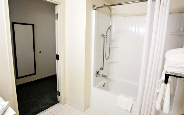 Country Inn & Suites by Radisson, Harrisburg West Mechanicsburg