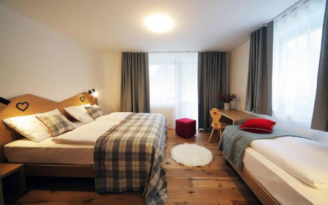 Apartments and Rooms Kaja