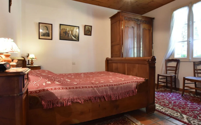 Cozy Holiday Home in Saint-gervais With Beach Near