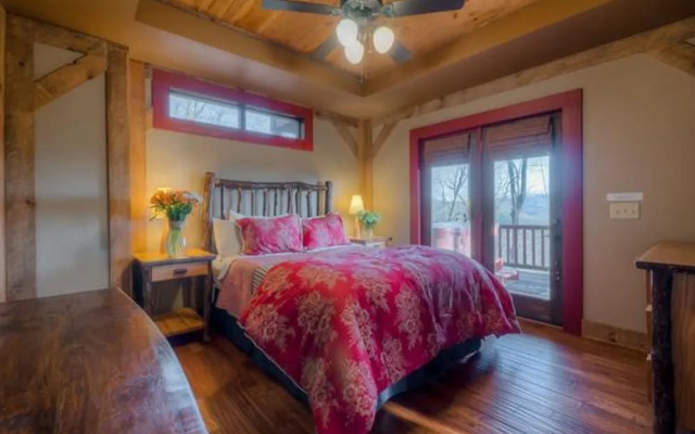 Chestnut Lodge by Escape to Blue Ridge