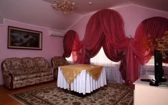 Николаевский