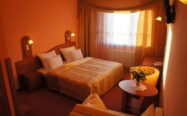Aparthotel Adler