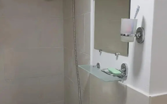 Домик у реки Куры 2