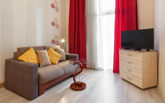 Queens Apartments4