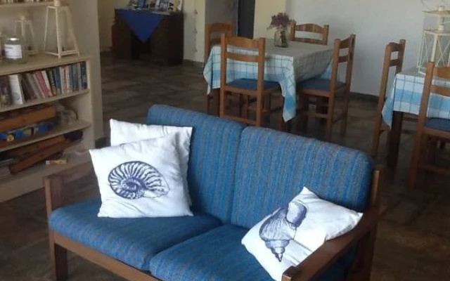 Glaros Hotel