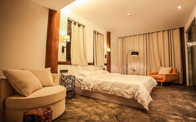 Collection - Home Resorts