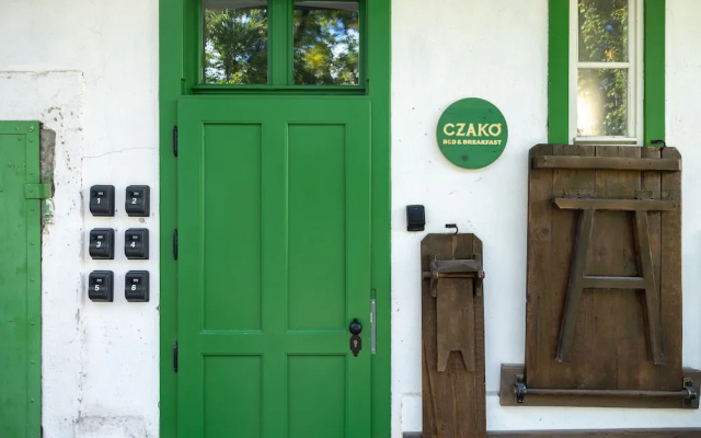 Czakó Bed & Breakfast