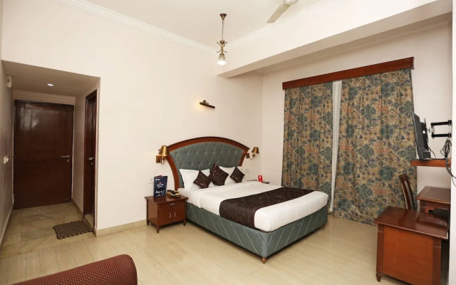 OYO 8178 Hotel Saket