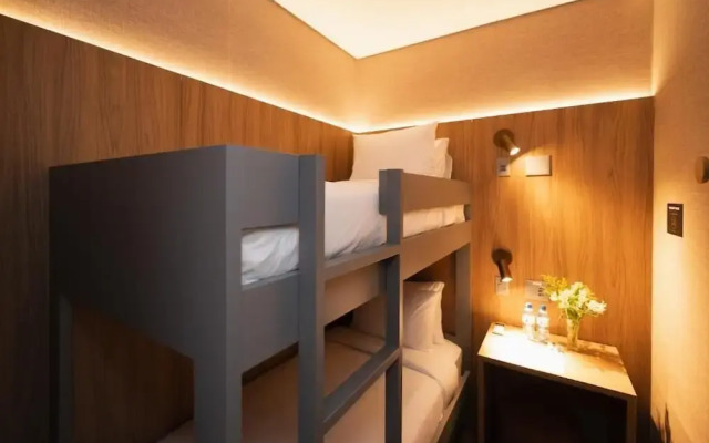 W Airport Rooms