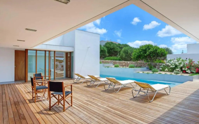 Villa Ullastres