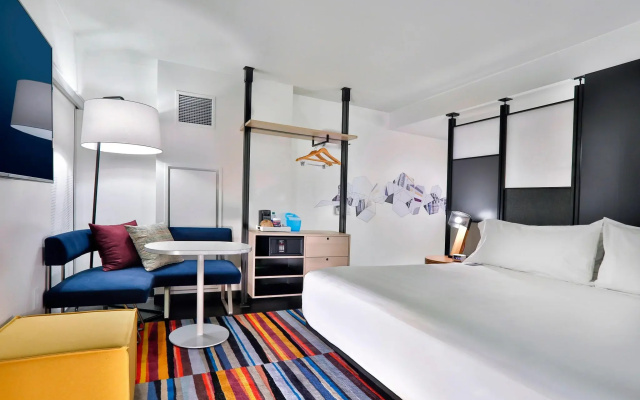 Aloft Dallas DFW Airport Grapevine
