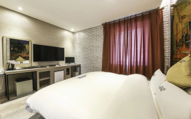 West Hill Hotel