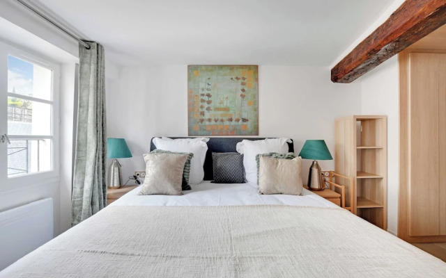 Stunning Duplex 1br/4p - Notre-dame Cathedral
