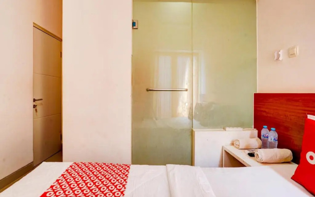 OYO 3995 Airport Village Juanda