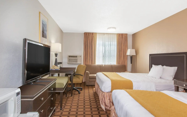 Umpqua Valley Hotel