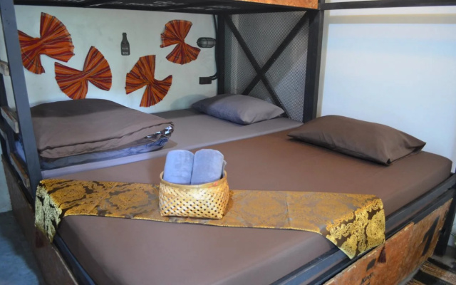 Dawnthaya Ayutthaya House