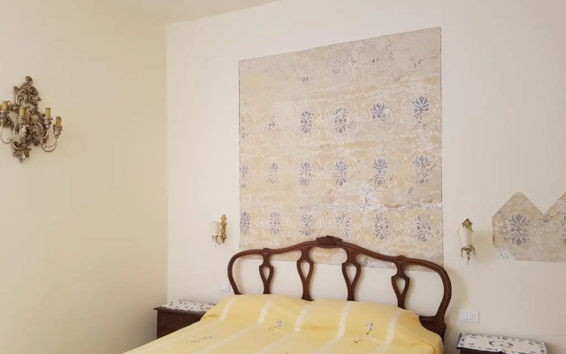 Historical Apartments By Seaside
