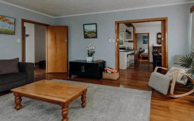 The Barefoot Bungalow - Opunake Beach