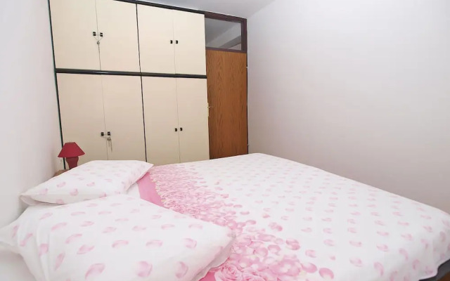 Apartment 914