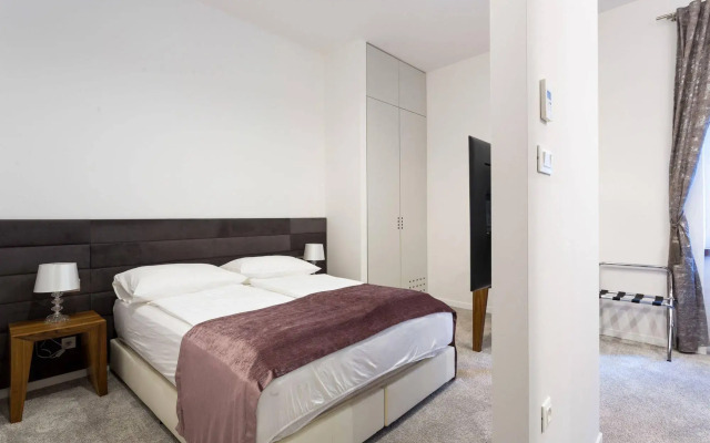 Starlight Luxury Rooms
