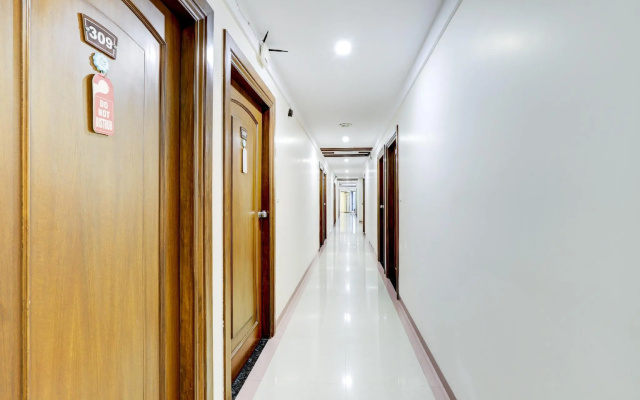 OYO 82574 Hotel Horizon