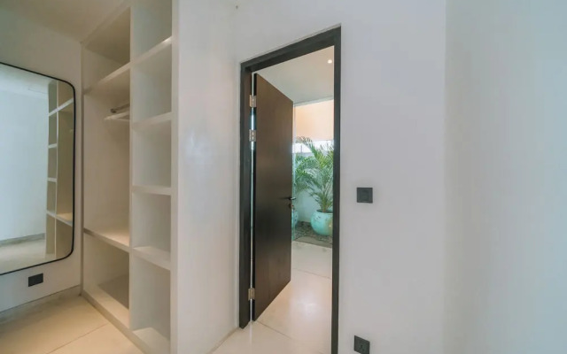 Villa Vantage 2