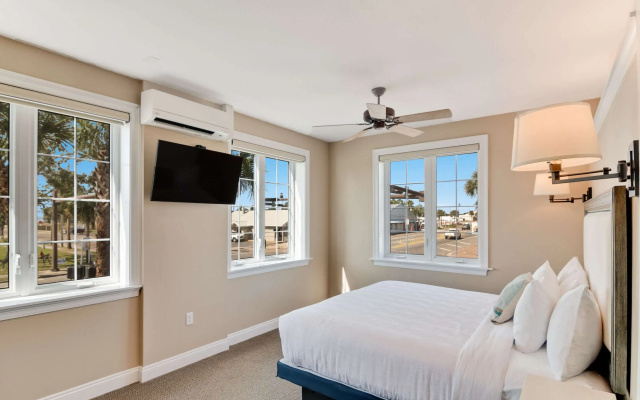 The Port Inn - Port St Joe, an Ascend Collection Hotel