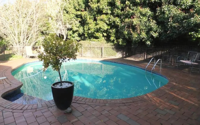 Apple Blossom Retreat