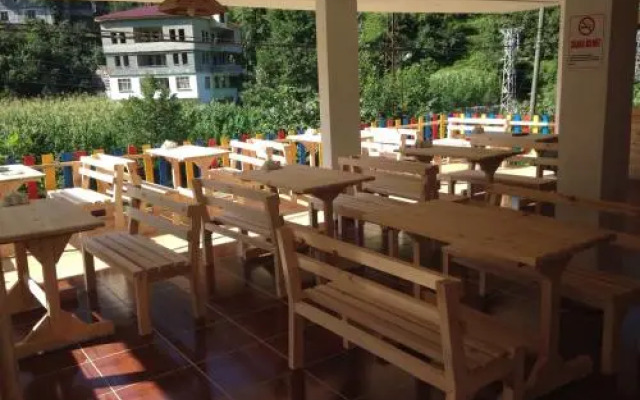 Klaskur Adas Dag Evi & Restaurant