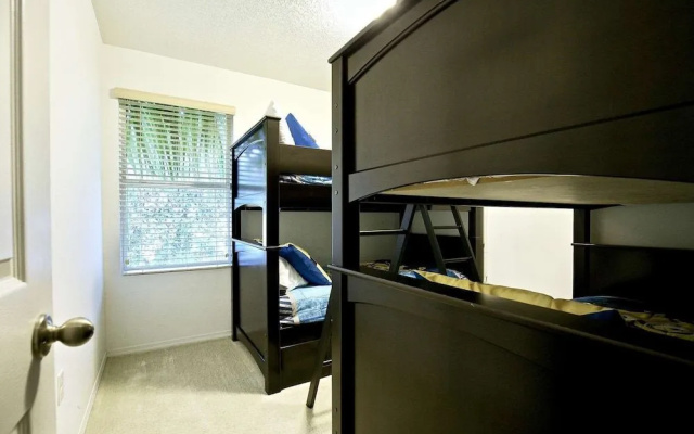3207 Compass Bay