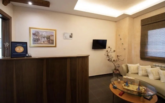 Austria Luxury Apartments, Faraya