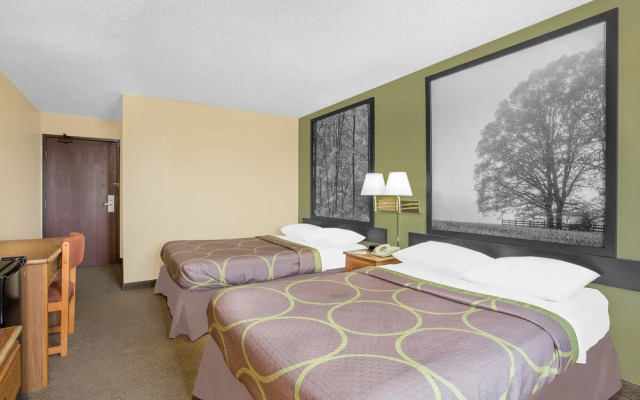 Super 8 Roanoke VA