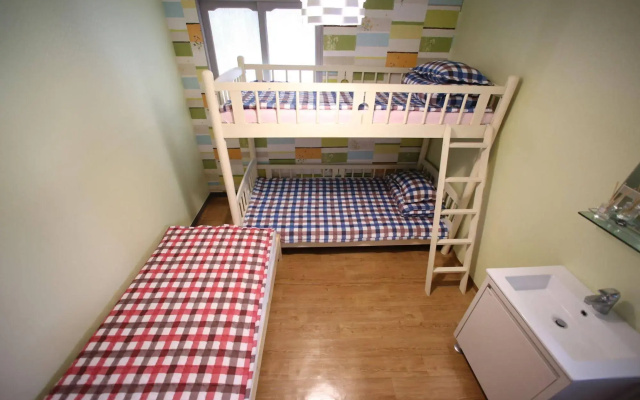 Housetay Guesthouse 2nd Branch