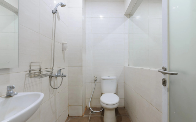 RedDoorz Plus near Grand Indonesia Jakarta
