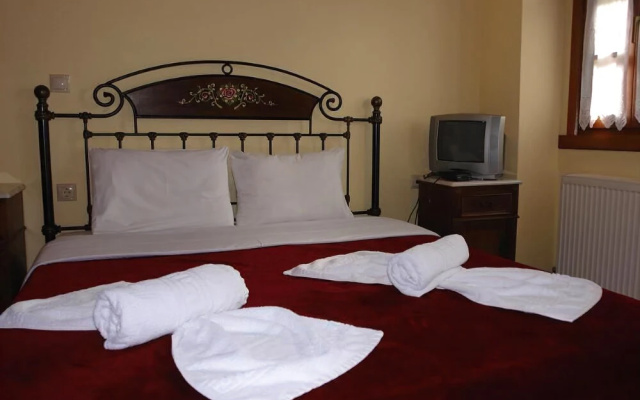 Dovra Hotel