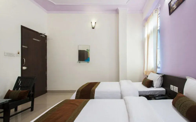 OYO 352 Hotel DRS 8586 Haveli