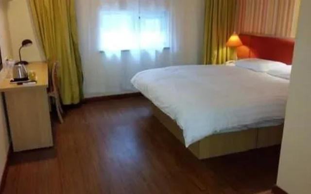Homeinn Hotel (Tianjin West Railway Station Northwest Corner Specialty Food Street)