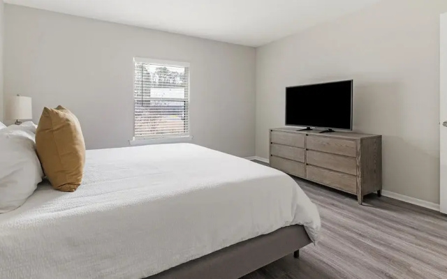 Windsor Highlands Apartments by Landing