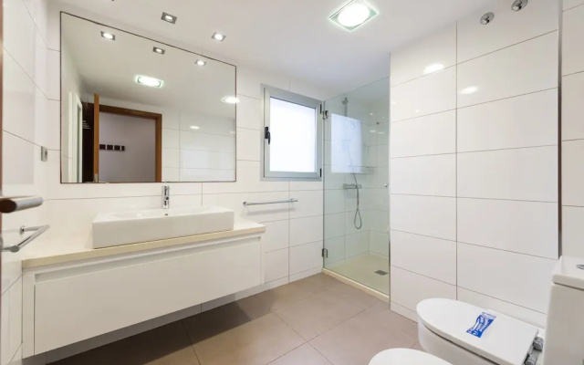 PLAYA GRANDE by Living Las Canteras