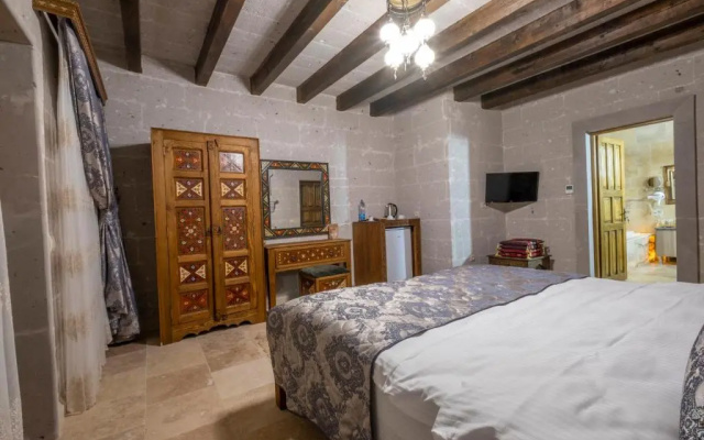 Underground Cave Suites