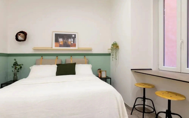 Lovely and tiny unit in the City center
