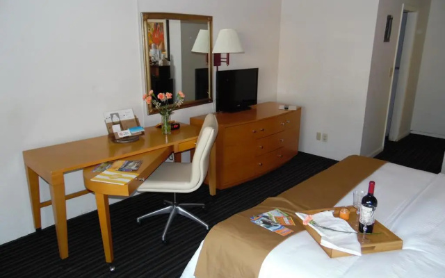 Oyo Hotel Pompano Beach