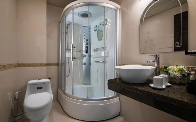 La Suite Hotel