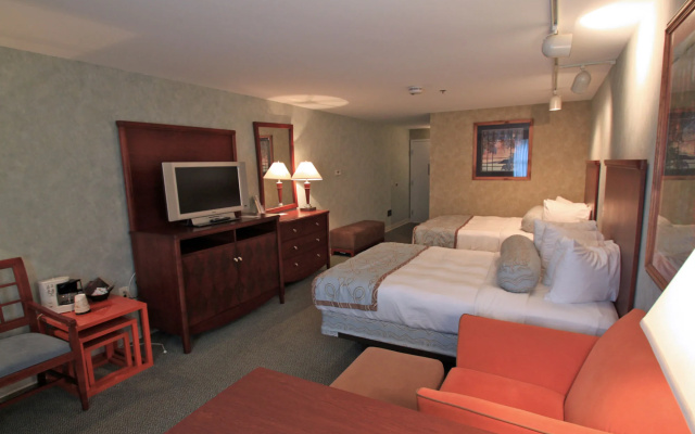 Senator Inn & Spa
