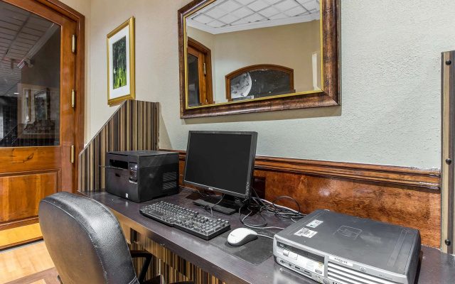 Quality Inn Savannah Midtown